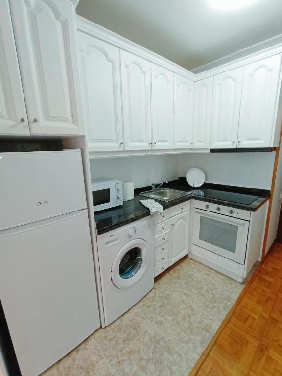 Apartamento Maura 2 Dormitorios Oviede Extérieur photo