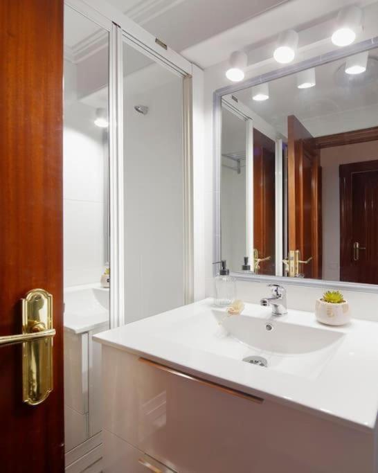 Apartamento Maura 2 Dormitorios Oviede Extérieur photo